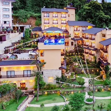 Bar Peepal Resort Pokhara Exterior foto The Glades Resort and Villas